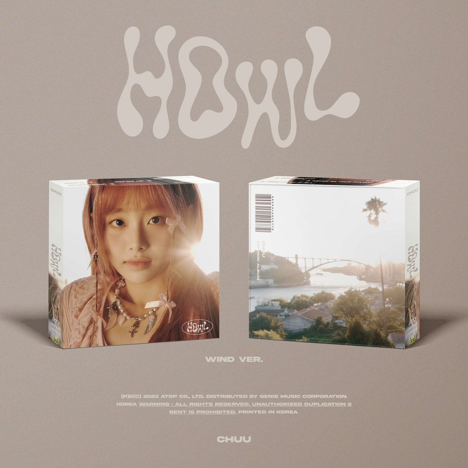 CHUU 1ST MINI ALBUM 'HOWL' WIND VERSION COVER