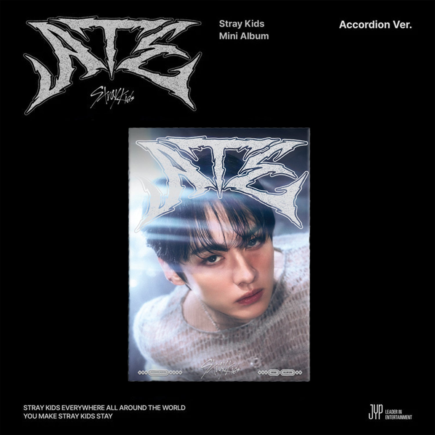 STRAY KIDS MINI ALBUM 'ATE' (ACCORDION) LEE KNOW VERSION COVER