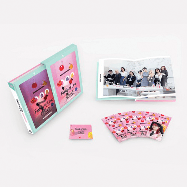 TWICE 'FORMULA OF LOVE : O+T=<3 MONOGRAPH' COVER